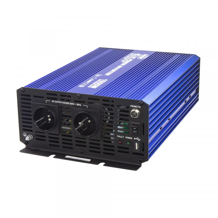 ?asově Omezené Sinusovy měni? napětí z 24/230V + USB, 1500W