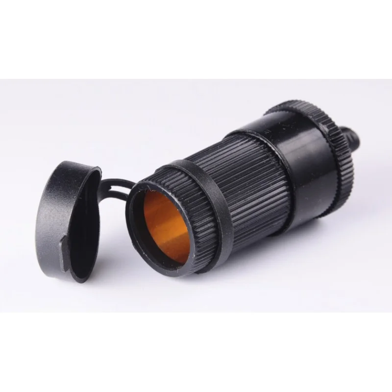 zásuvka pro zapalova? mobilní s krytkou Tovární Cena